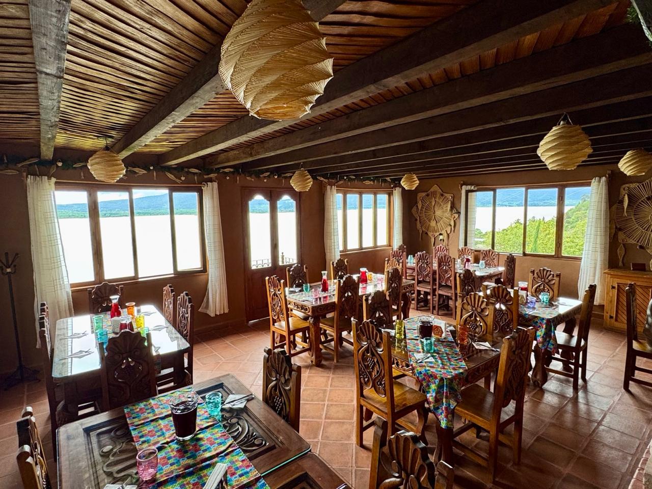 Los Arcángeles Comedor 1